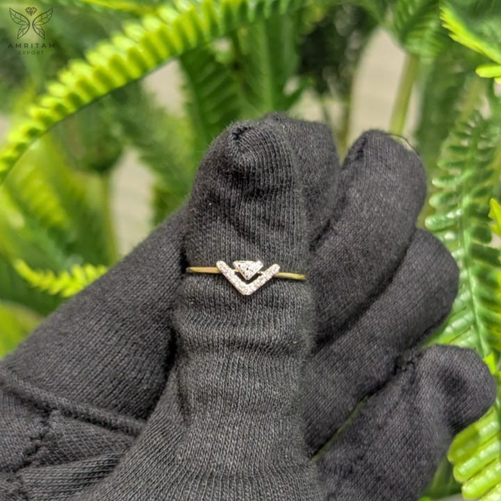 Lab-Grown Diamond V-Chevron Geo Ring