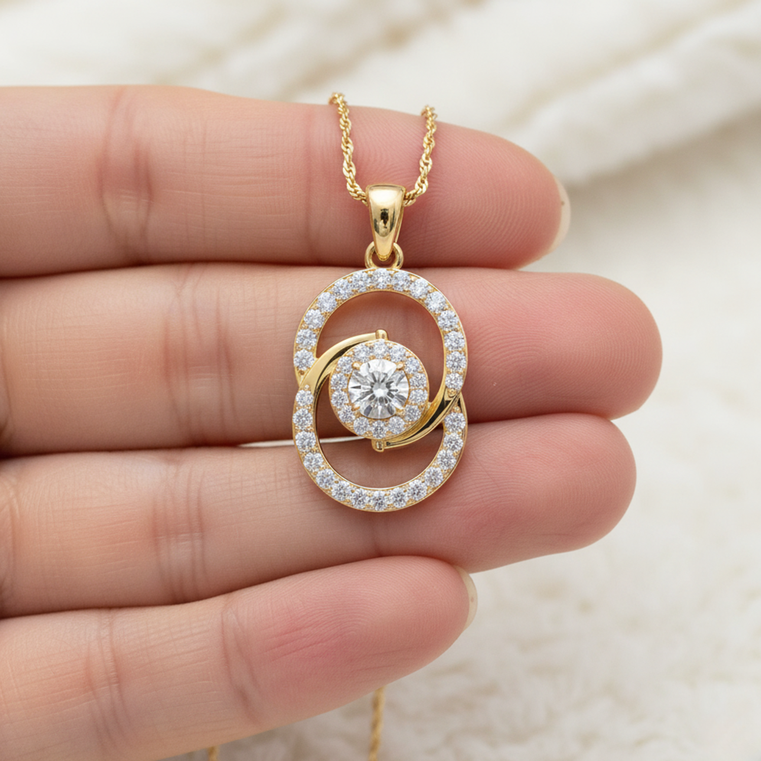 Infinity Circle Pendant Necklace – 925 Silver CVD Diamond Gold Plated Elegant Gift