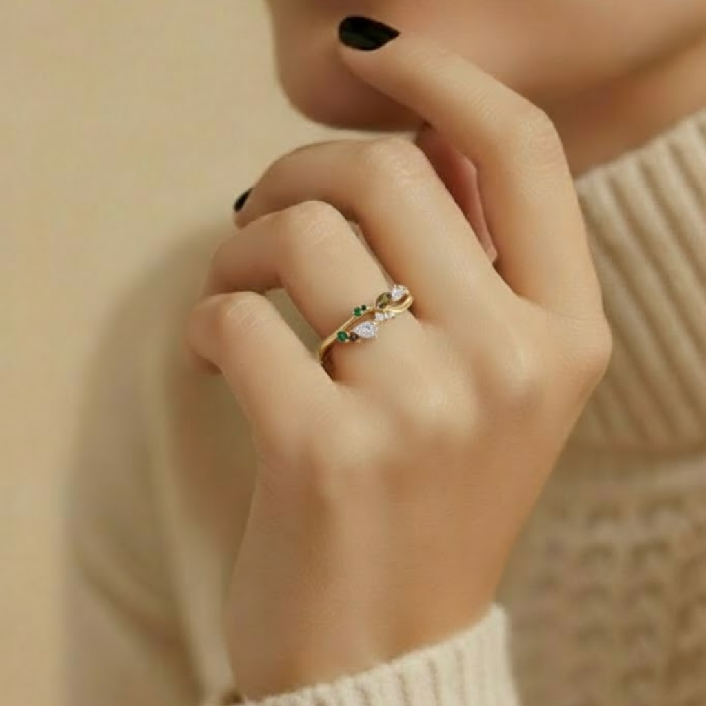 Emerald & Diamond Ring – 925 Silver Minimalist Band