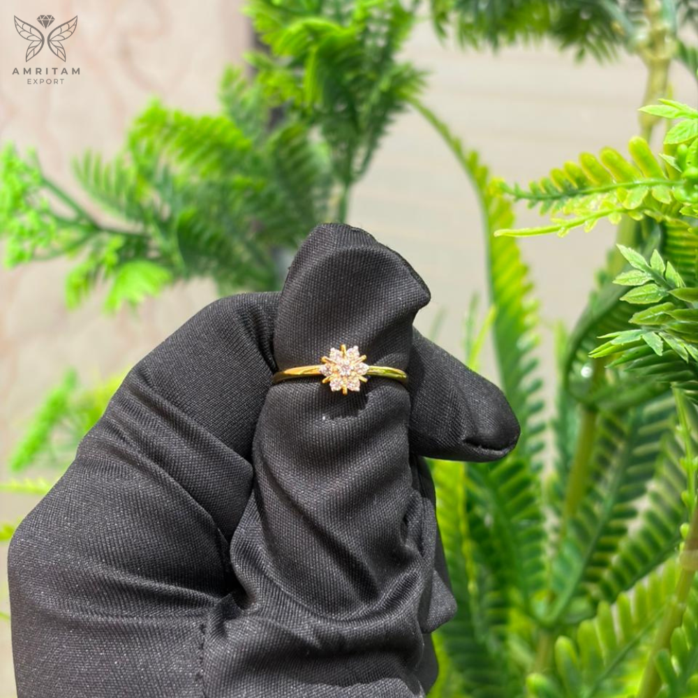 Lab-Grown Diamond Spiked Star Cluster Ring
