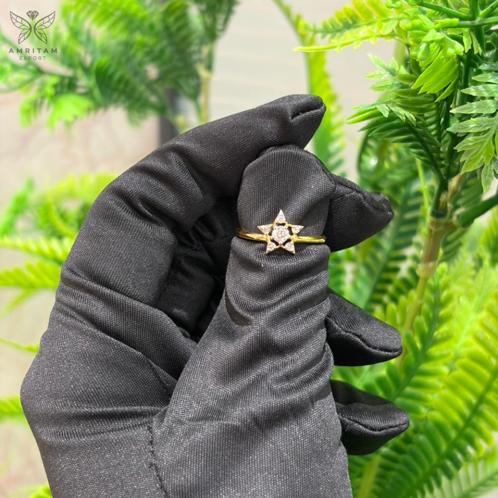 Lab-Grown Diamond Star Frame Ring